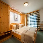Pistenblick Apartamento *