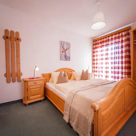 Pistenblick Apartament *